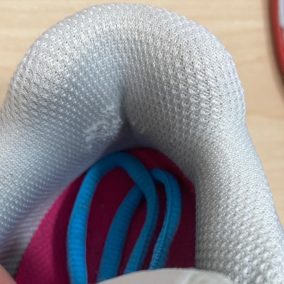 Babolat Women's Propulse Fury All Court Shoes in White and Blue - Picture 11 of 11